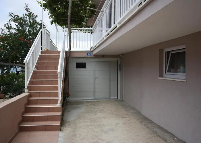 Rita ゲストハウス 3*