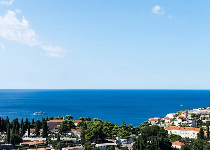 Rita ゲストハウス 3*